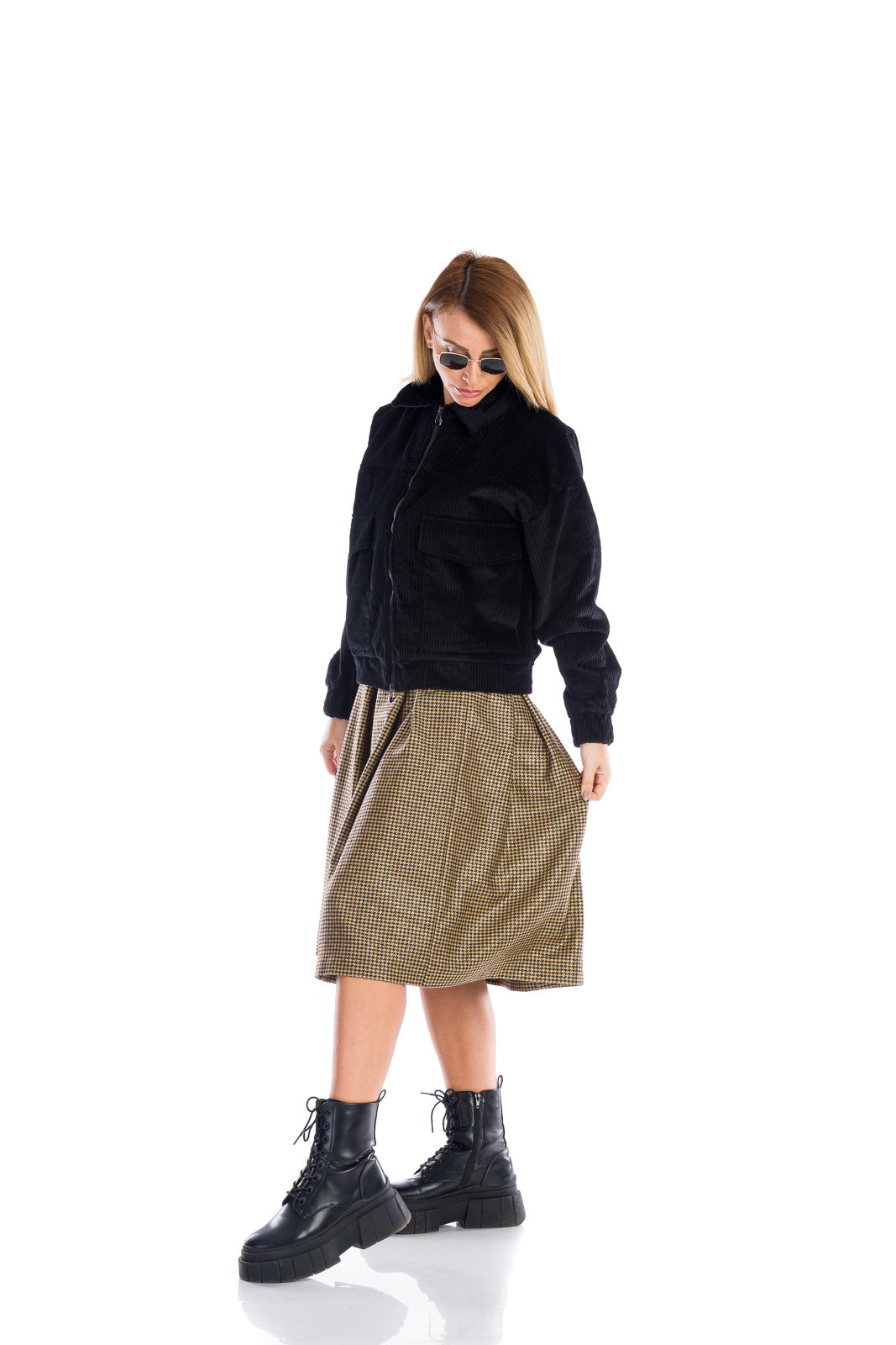 Middle-length skirt in Golden pepita Middle-length skirt in Golden pepita