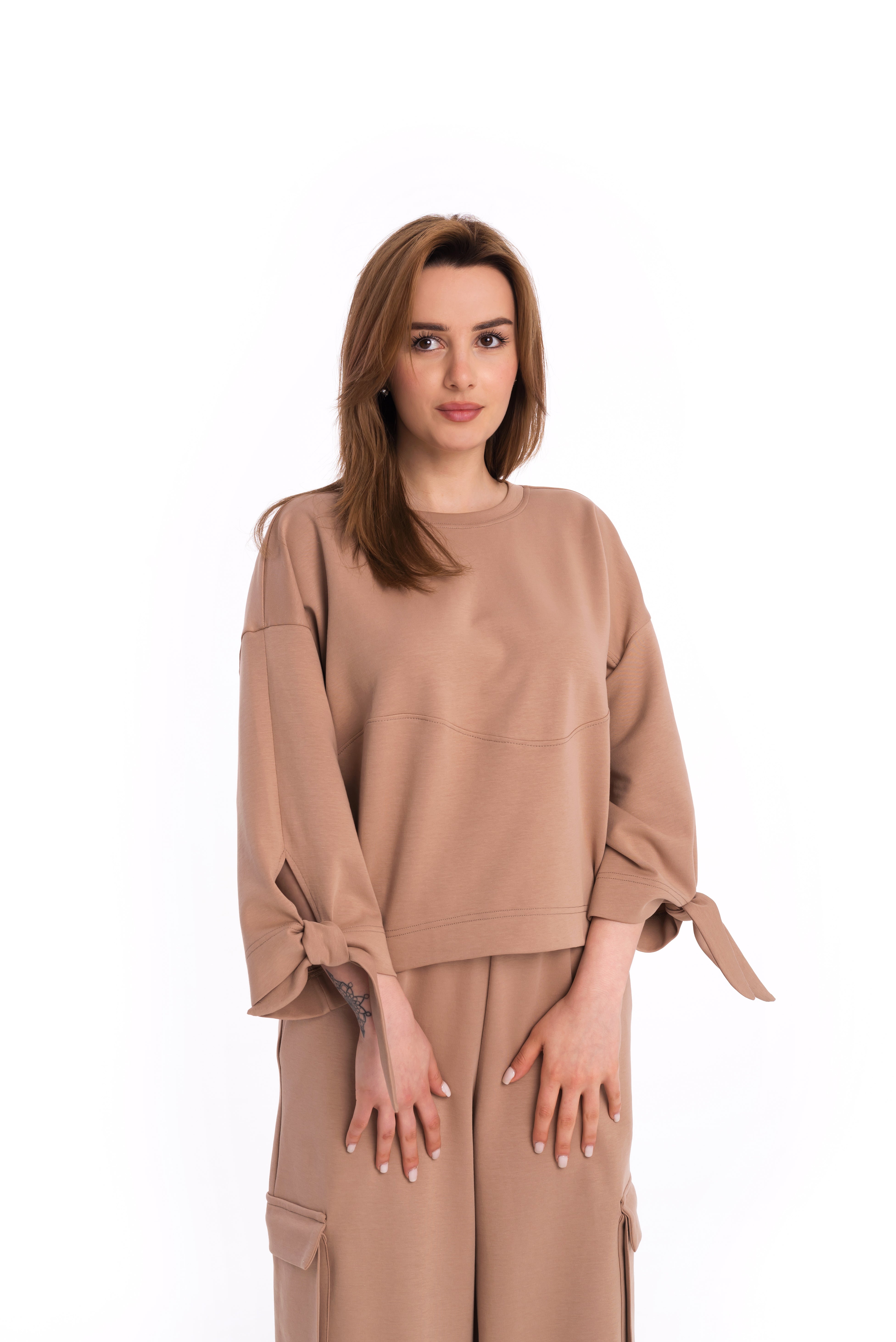 Blouse with bow sleeves in Choco milk Blouse with bow sleeves in Choco milk