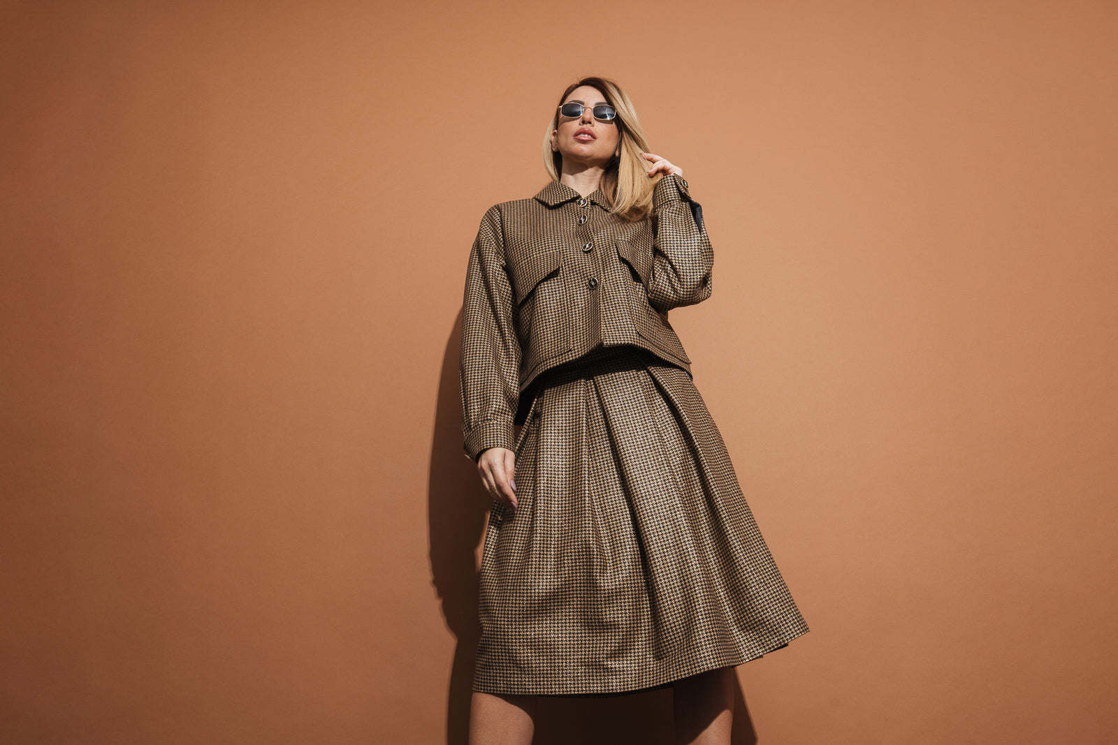 Middle-length skirt in Golden pepita Middle-length skirt in Golden pepita