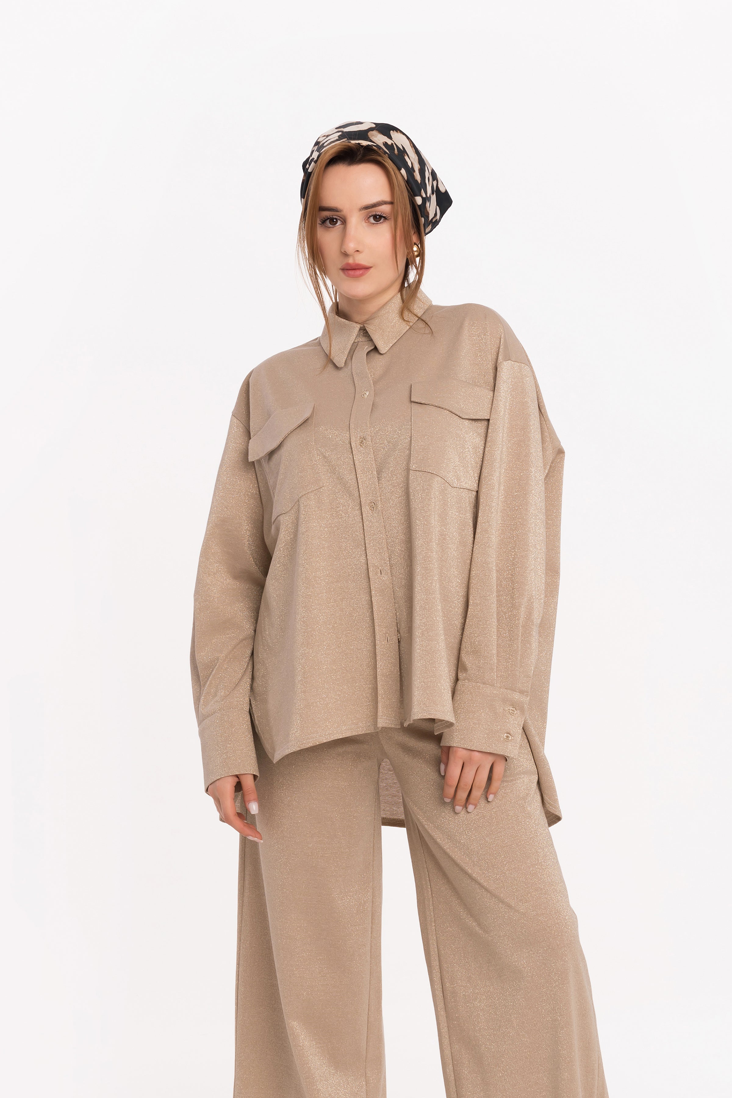 Loose shirt with long sleeves in golden cotton Loose shirt with long sleeves in golden cotton