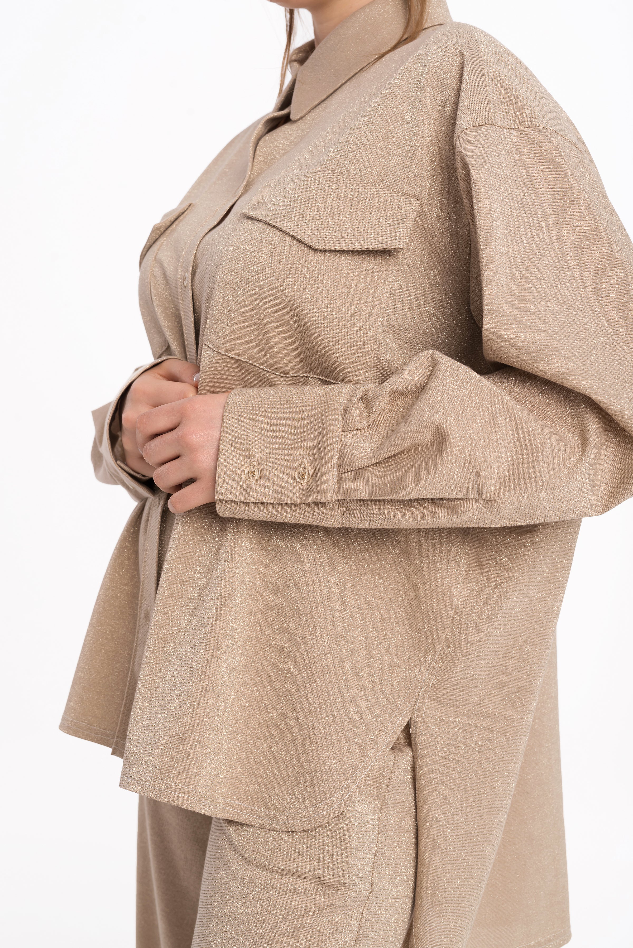 Loose shirt with long sleeves in golden cotton Loose shirt with long sleeves in golden cotton