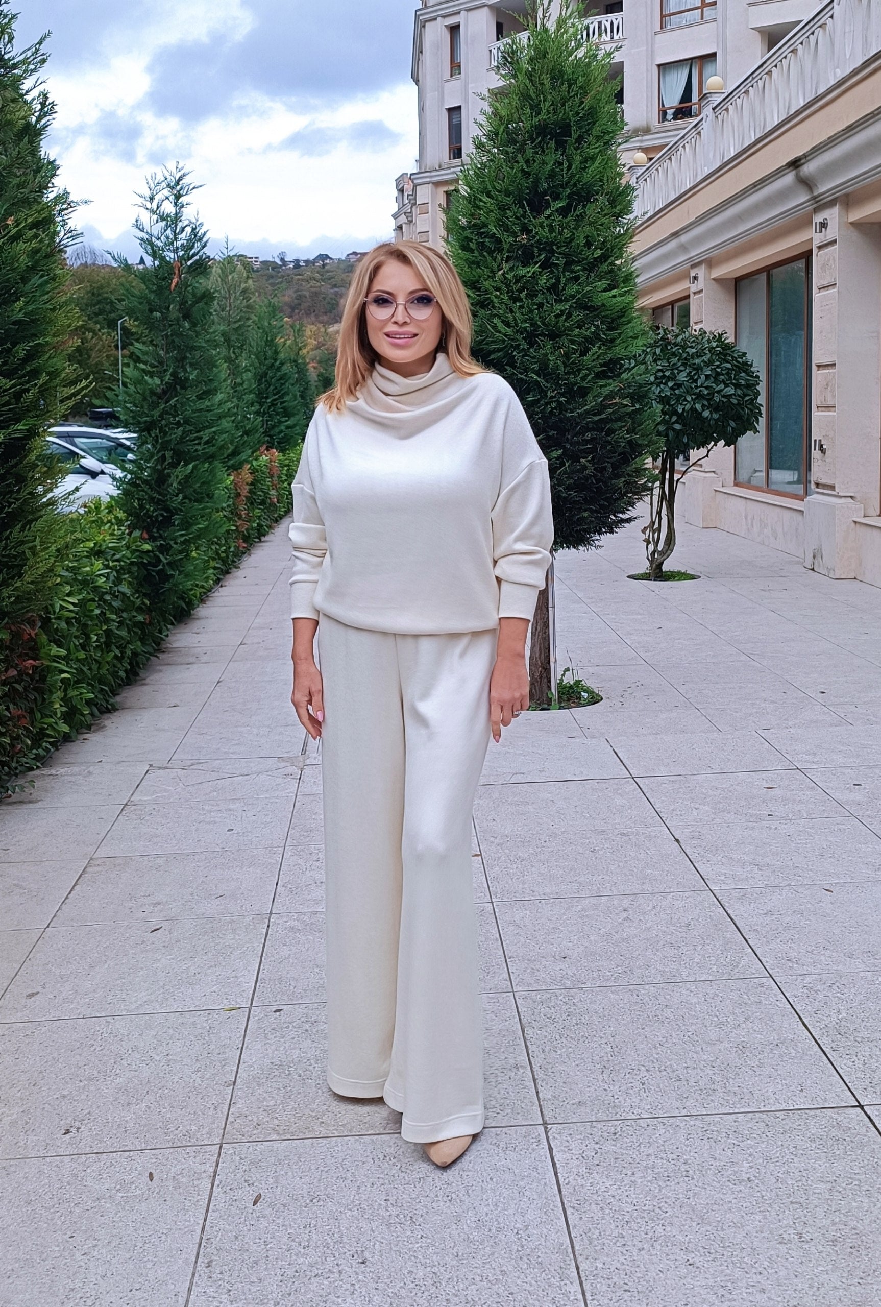 Pants wide-leg cream Pants wide-leg cream