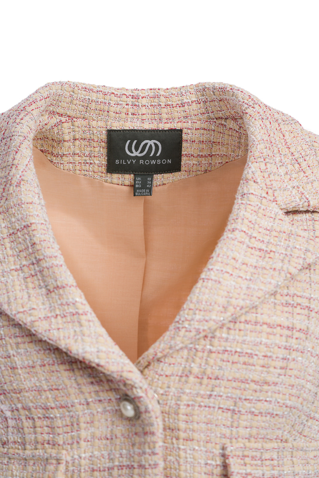 Short-cut jacket in pink boucle Short-cut jacket in pink boucle