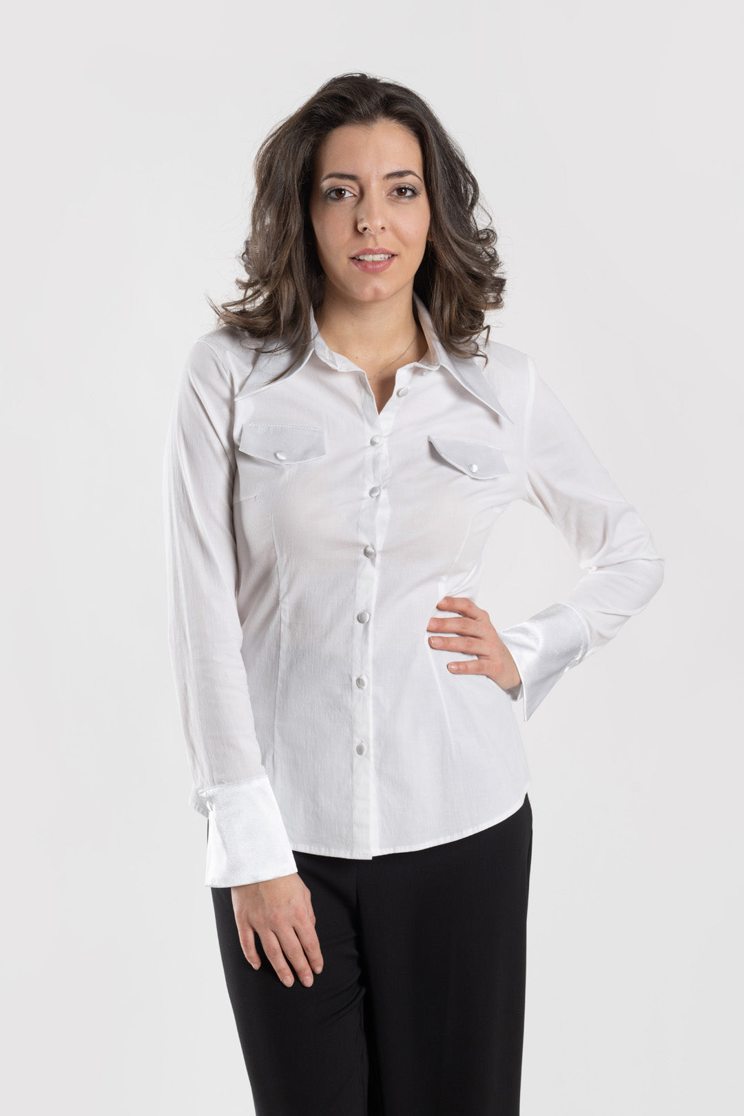Slim cotton shirt with a satin collar Slim cotton shirt with a satin collar