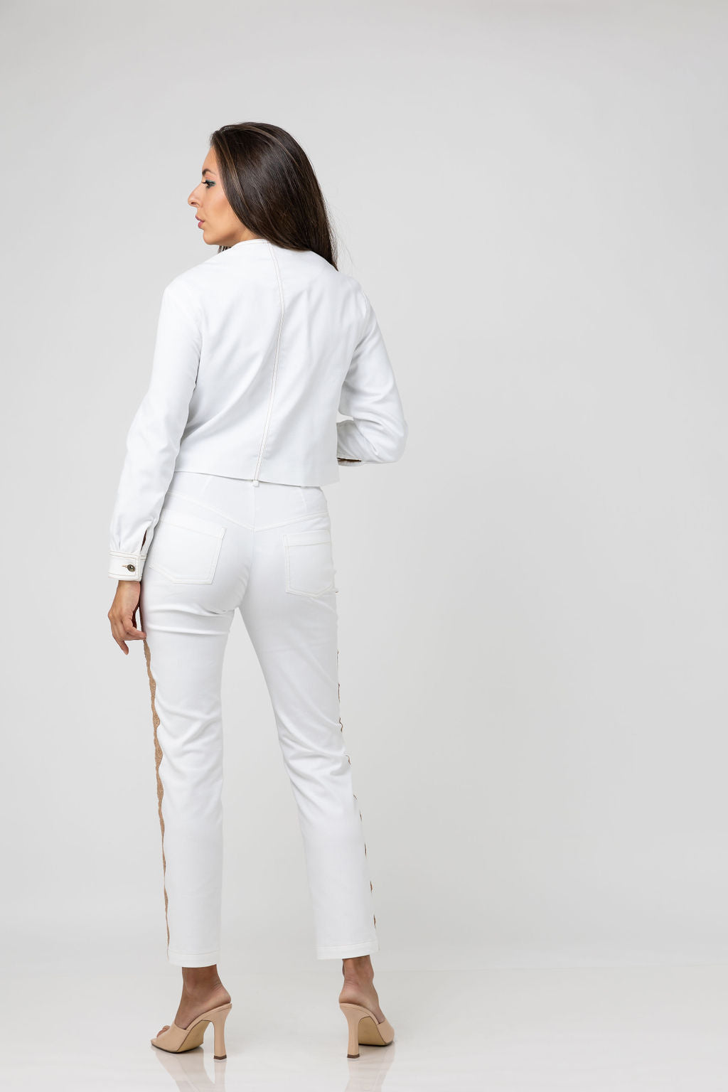 Slim trousers in white with lace edging Slim trousers in white with lace edging
