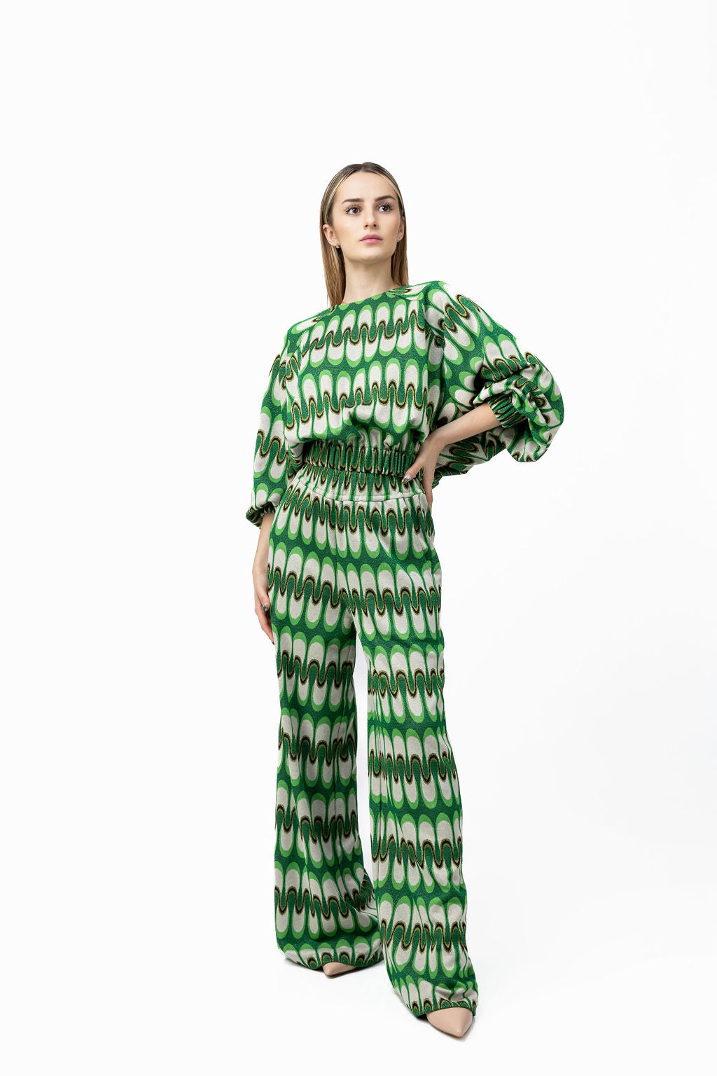 Loose blouse in green tricot Loose blouse in green tricot
