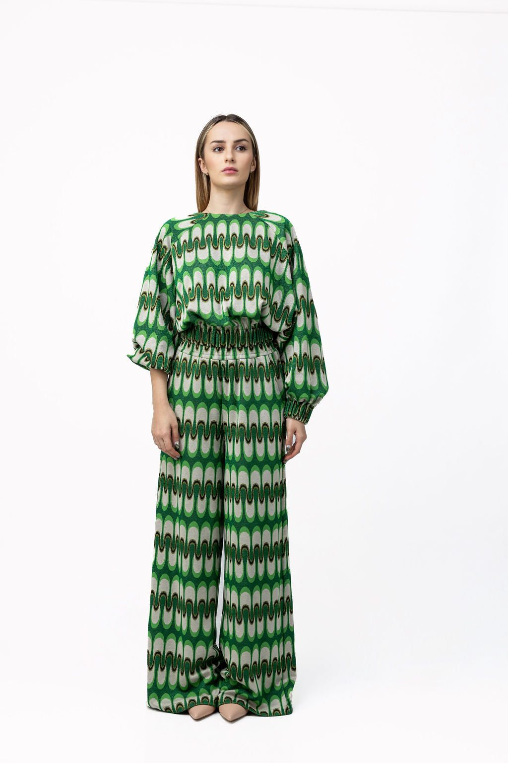 Pants with wide legs in GREEN tricot Pants with wide legs in GREEN tricot