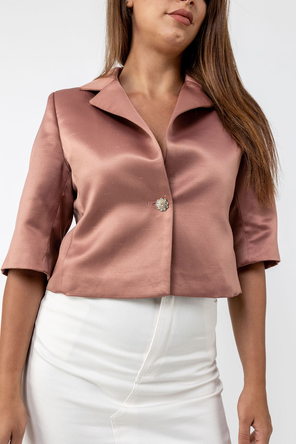 Short-cut jacket in pink shantung Short-cut jacket in pink shantung