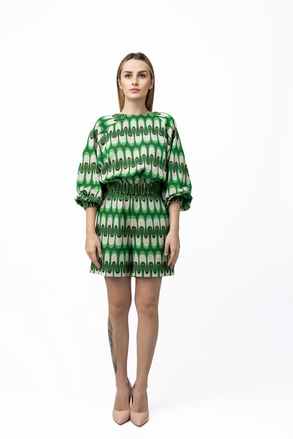 Loose blouse in green tricot Loose blouse in green tricot