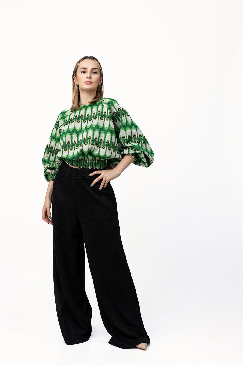Loose blouse in green tricot Loose blouse in green tricot
