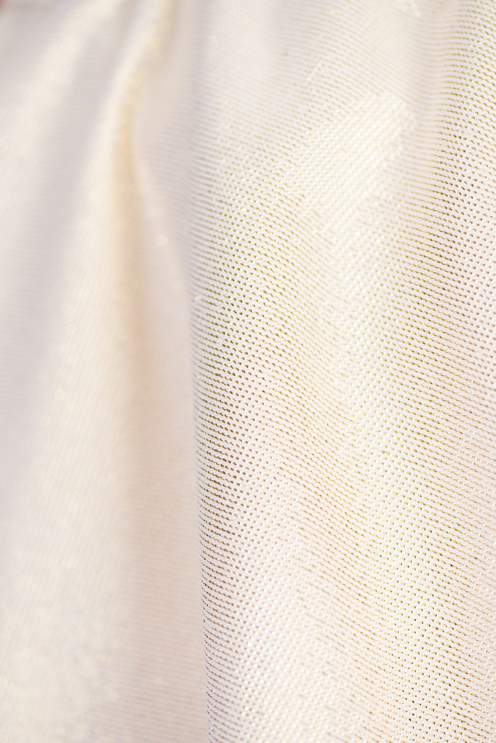 Elegant pants with gold sheen Elegant pants with gold sheen