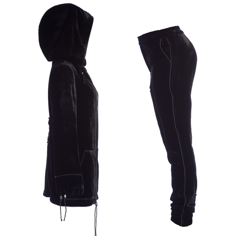 Elegant sports set in black Elegant sports set in black