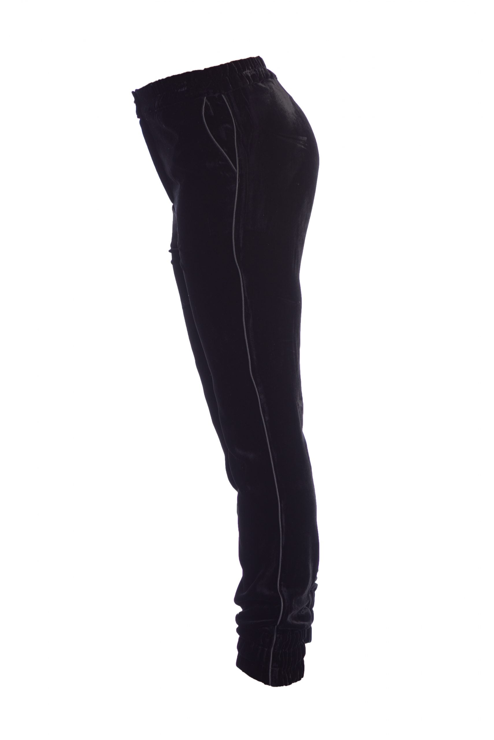Elegant sports set in black Elegant sports set in black