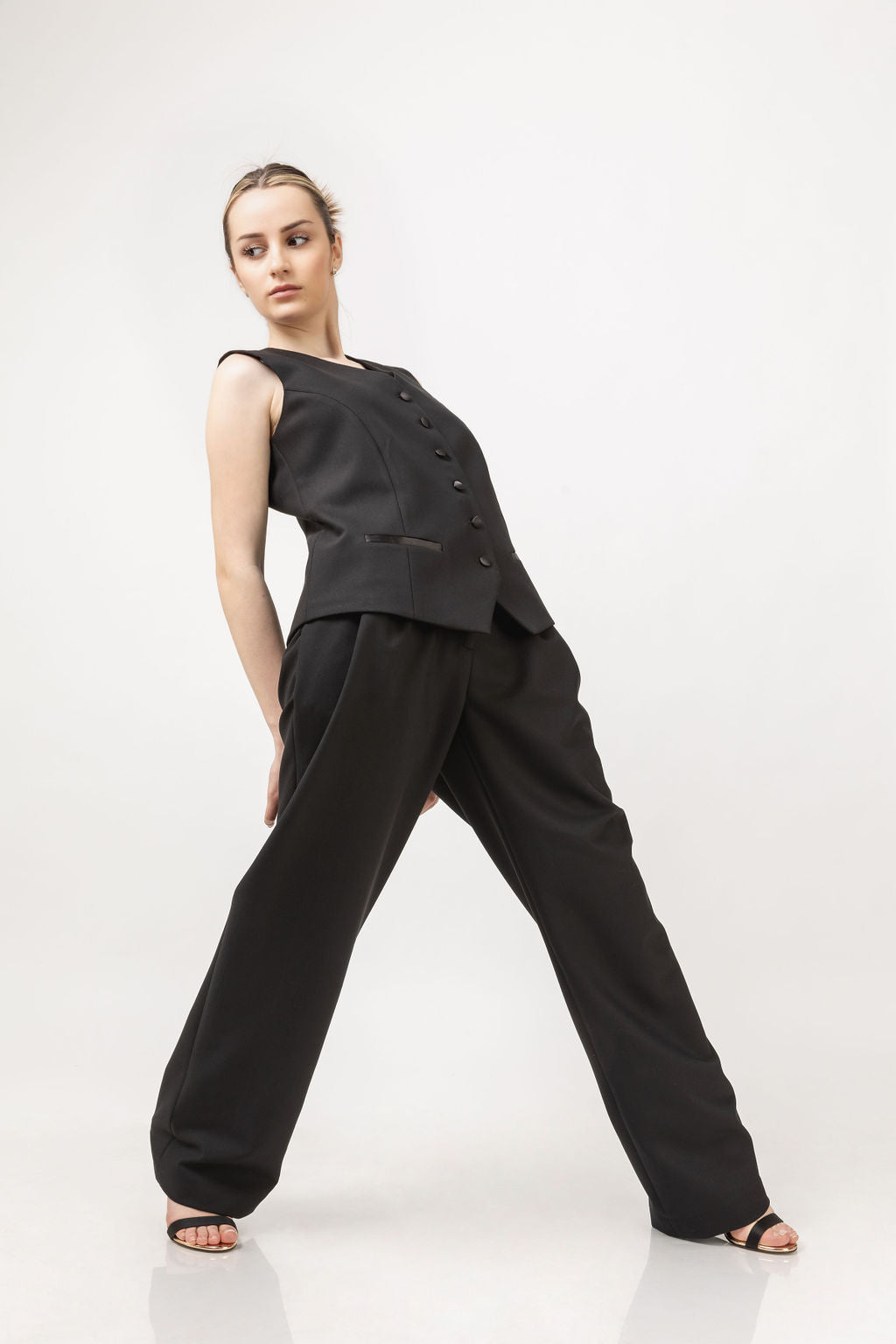 Short vest in black Short vest in black