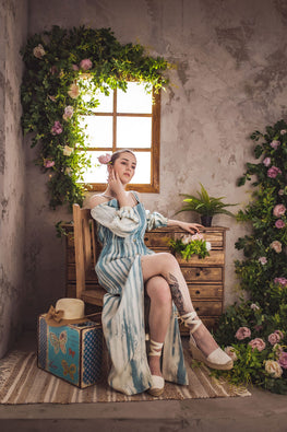 Ленена рокля с паднали рамене