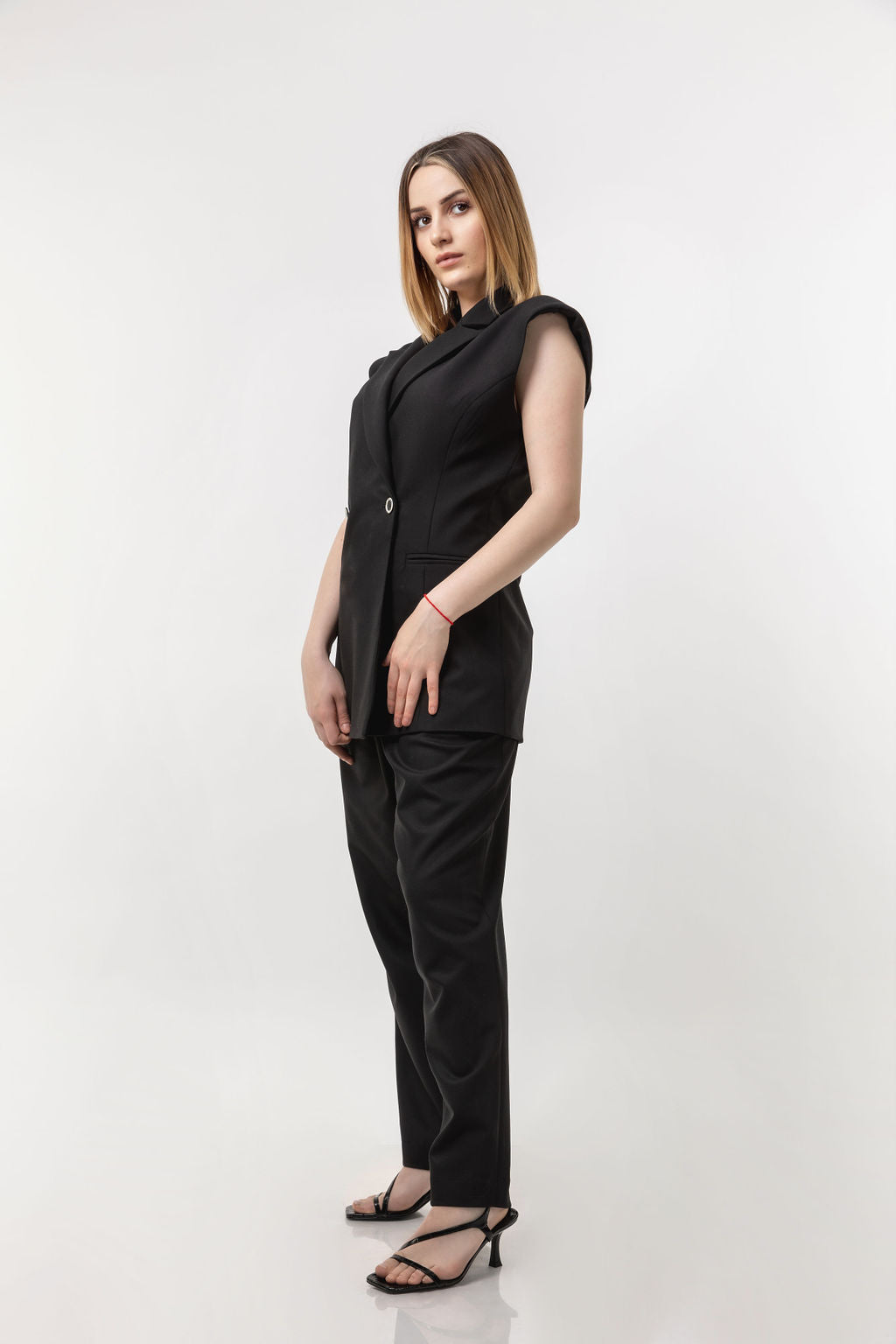 Sleeveless blazer in black viscose Sleeveless blazer in black viscose