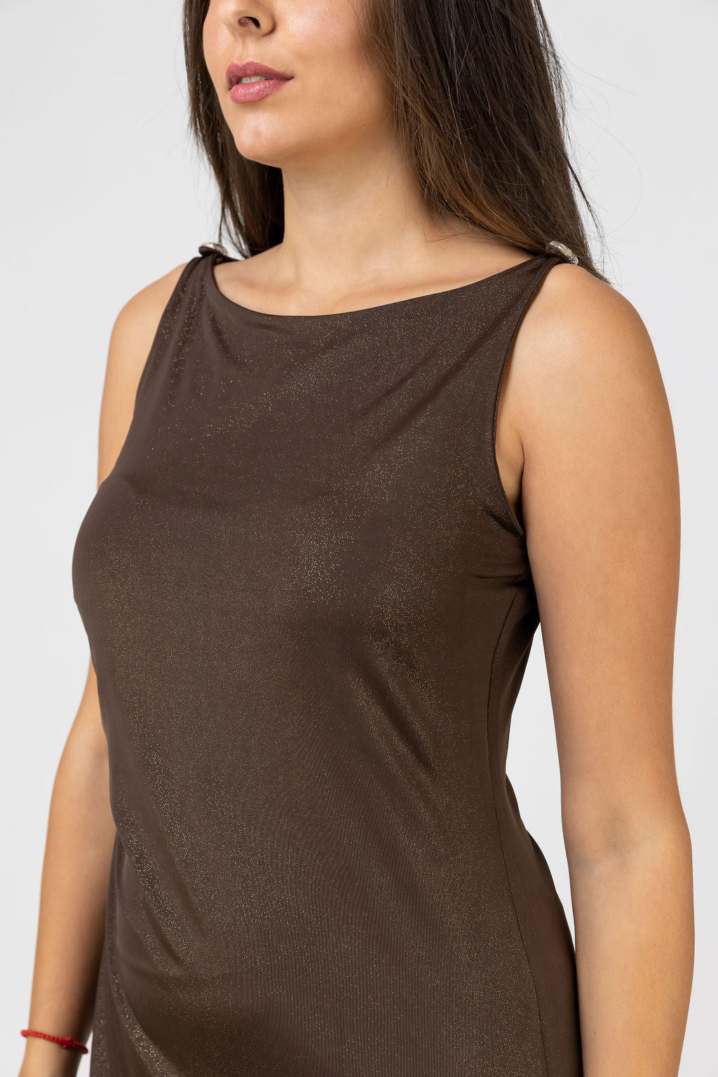 Dress in brown tricot with golden sprinkles Dress in brown tricot with golden sprinkles