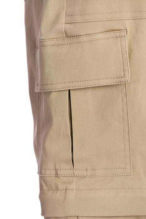 Cargo pants with detachable legs Cargo pants with detachable legs