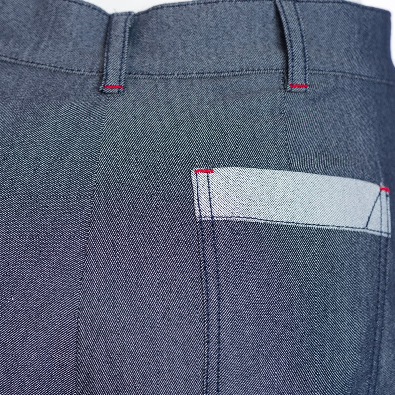 Straight trousers with wide hem in dark blue Straight trousers with wide hem in dark blue