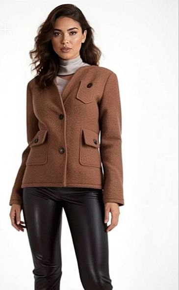 Cappotto corto in peluche Cappotto corto in peluche