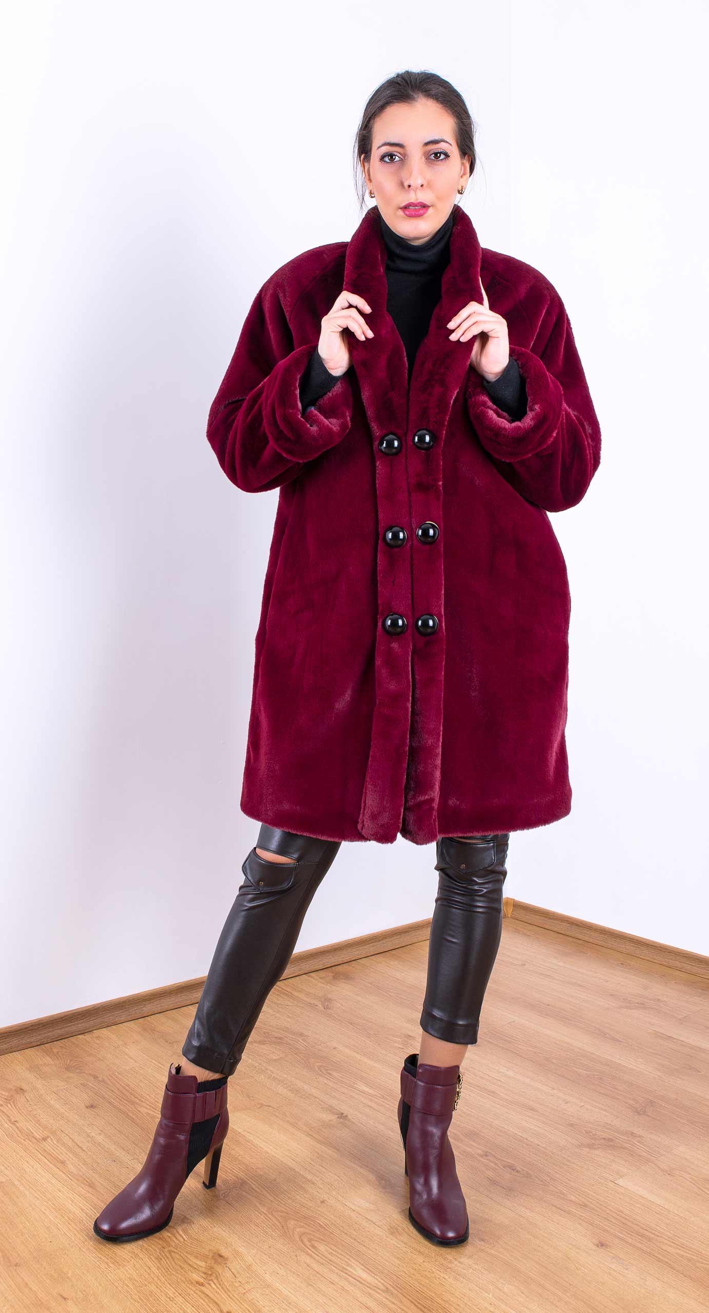 Coat with a long collar Coat with a long collar