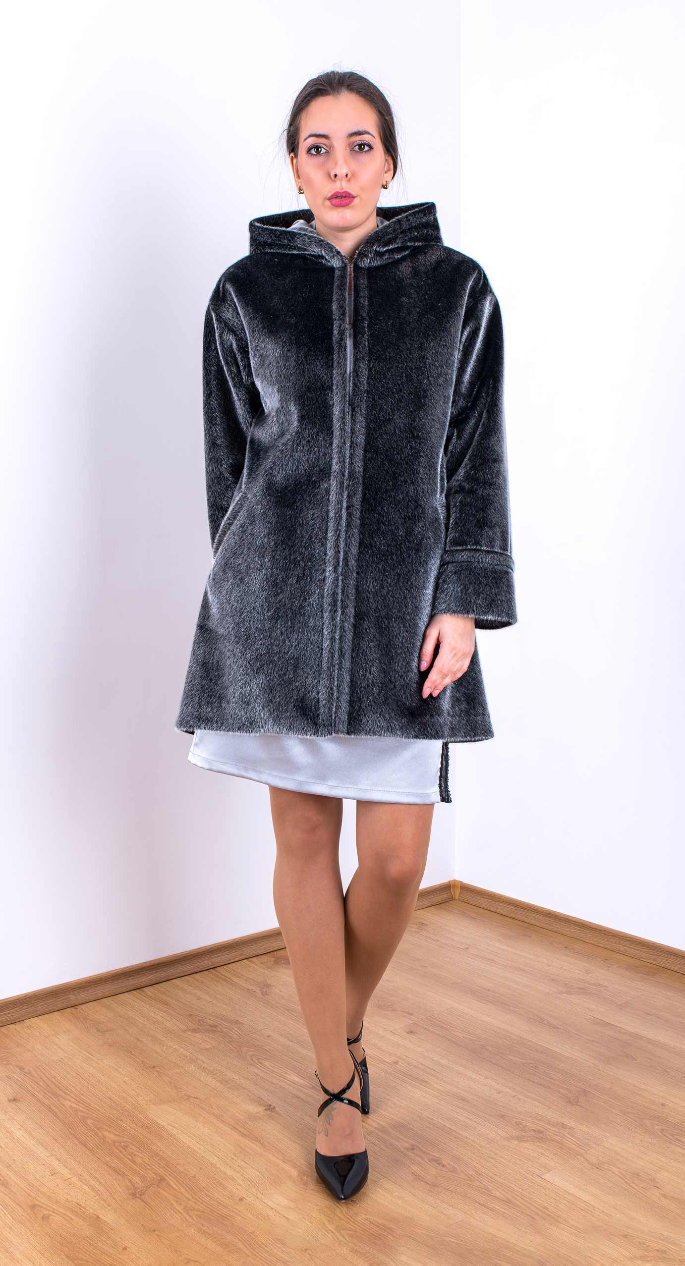 Bell coat with a large hood Bell coat with a large hood