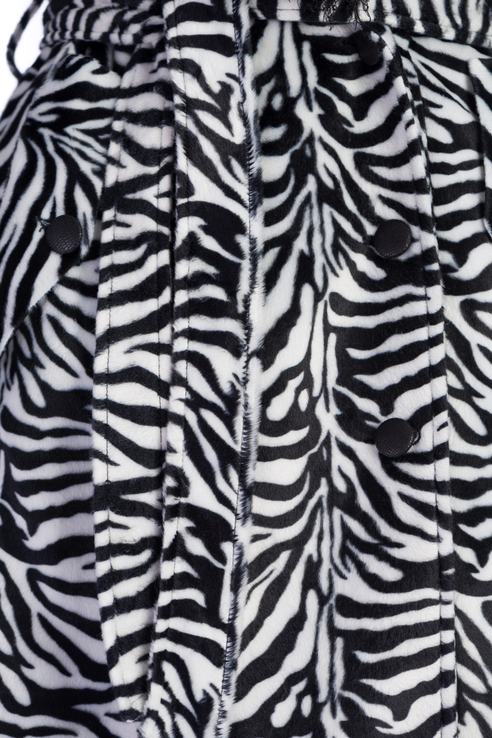 Cappotto doppiopetto con stampa zebrata Cappotto doppiopetto con stampa zebrata