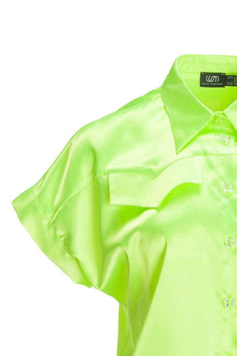 Camicia in raso in giallo segnale Camicia in raso in giallo segnale
