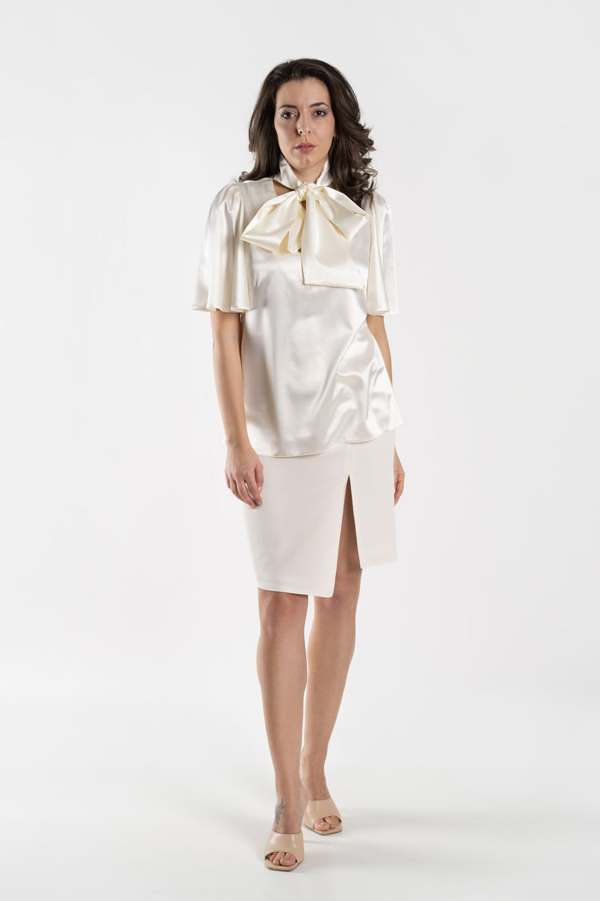 Satin blouse short sleeves with a ribbon