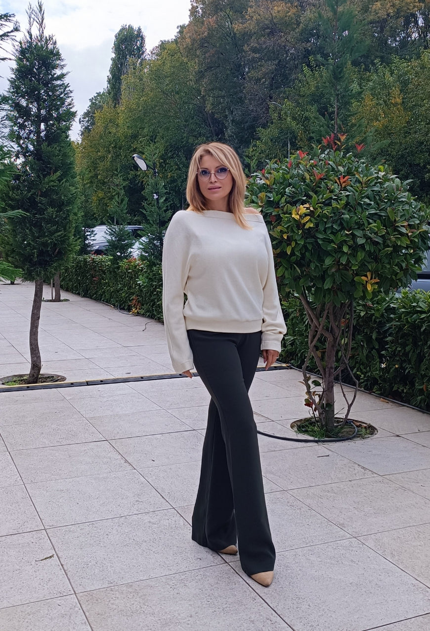 Sweater boat neckline Cream