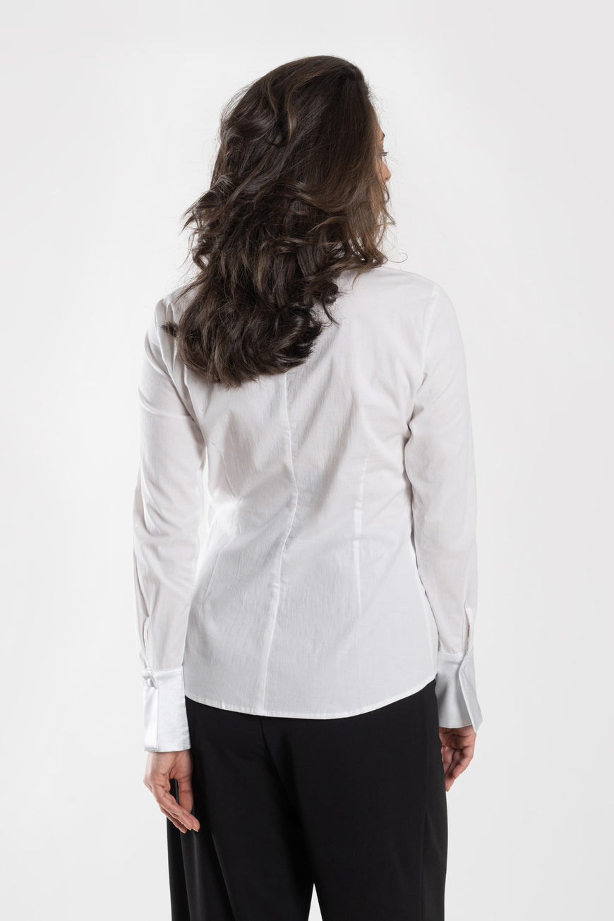 Slim cotton shirt with a satin collar