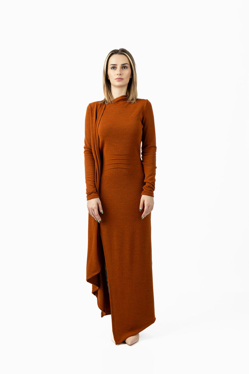 Dress in rusty brown knit