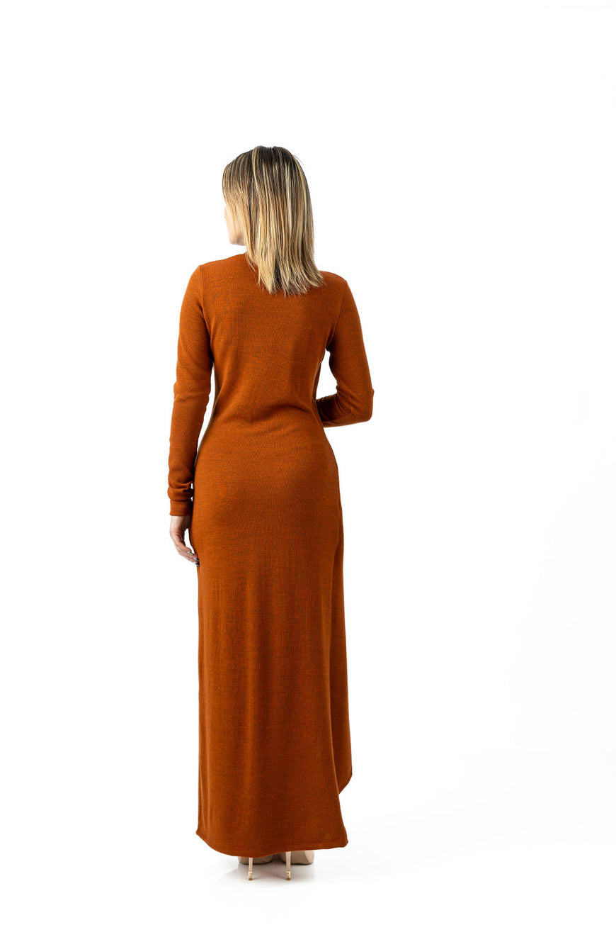 Dress in rusty brown knit