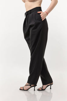 Pants BLCK VSC – Detail close-up – Silvy Rowson