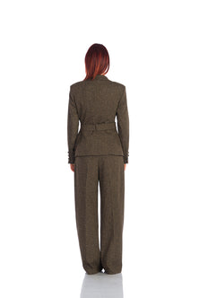 Woolen coat in brown – Side view – Silvy Rowson