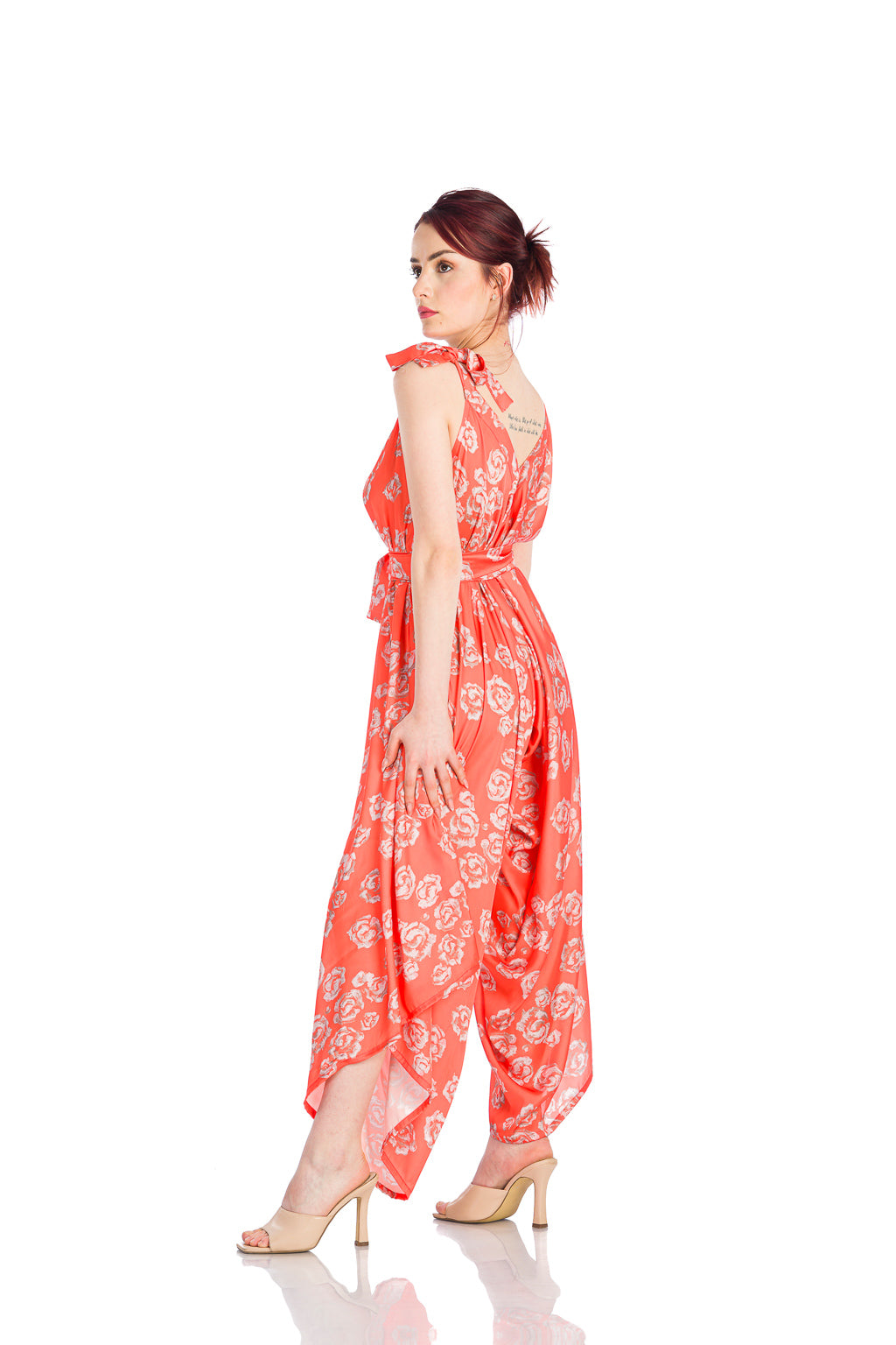 Satin jumpsuit with roses print