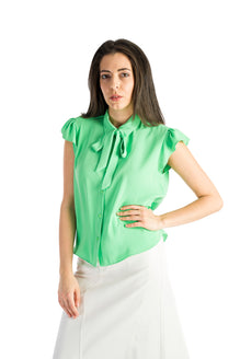 Sleeveless shirt with ruffles in green