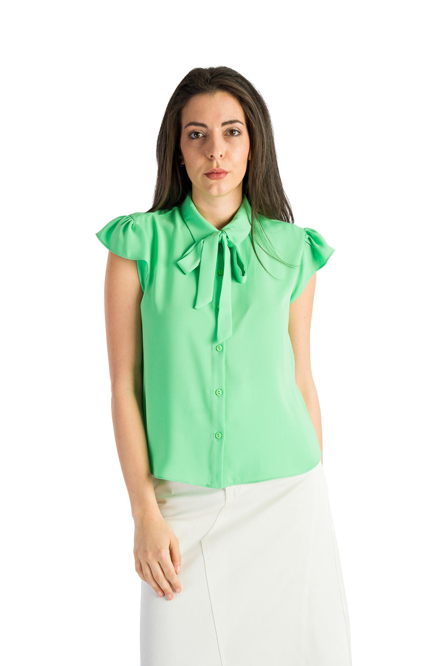 Sleeveless shirt with ruffles in green