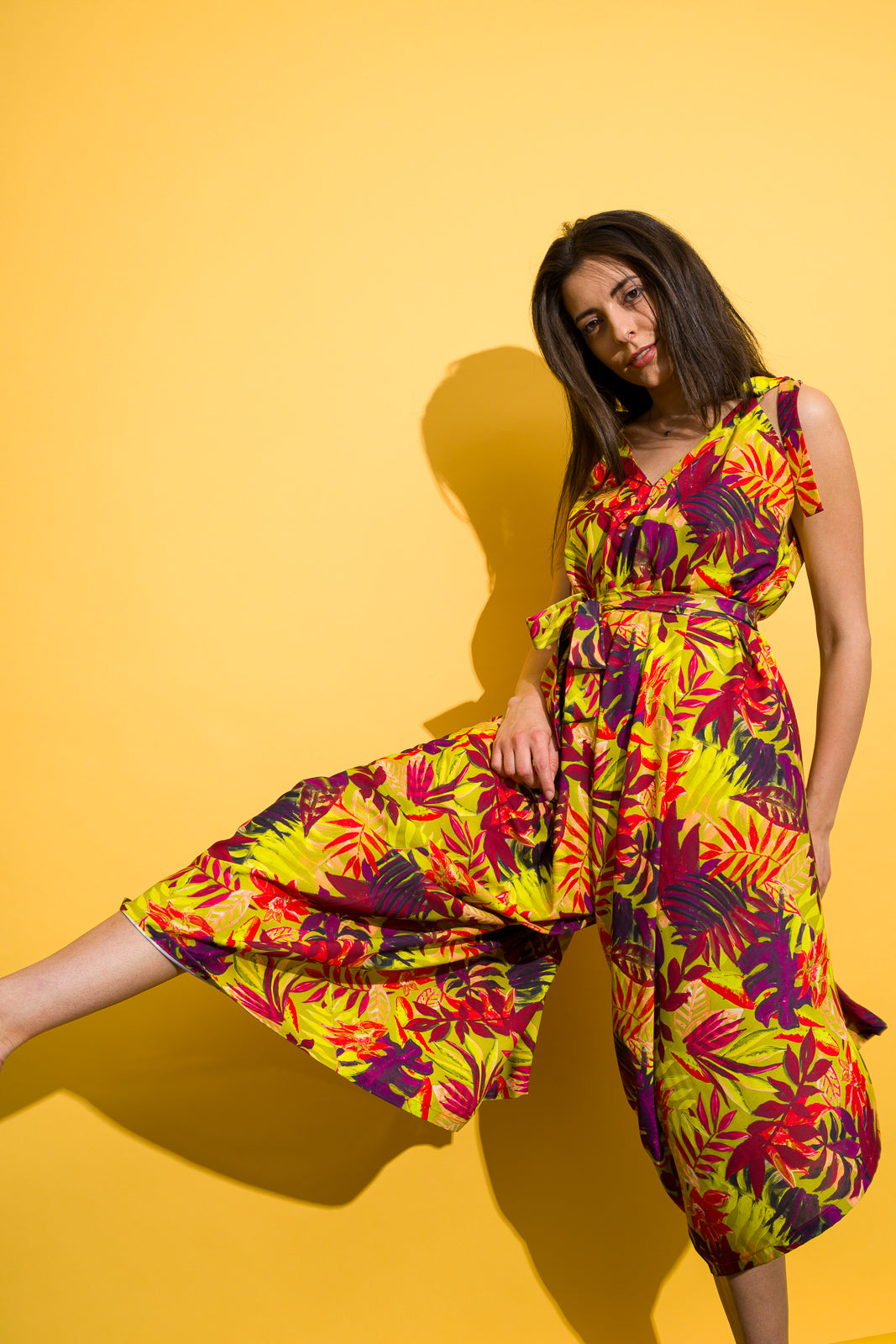 Jumpsuit in tropical print