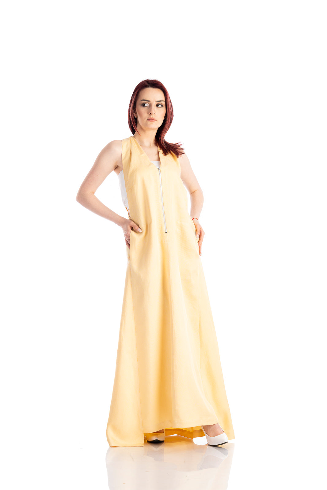 Свободна рокля от жълт лен