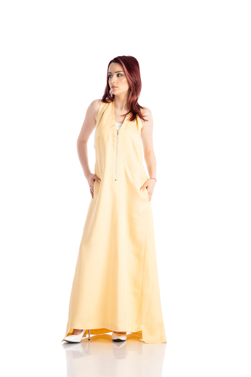 Loose dress in yellow linen