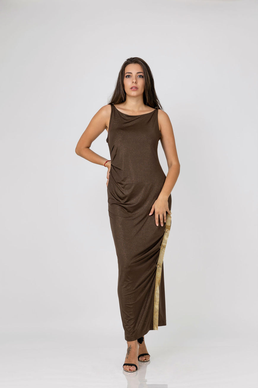 Dress in brown tricot with golden sprinkles