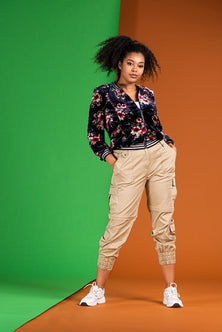Cargo pants with detachable legs