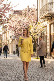 Elegant boucle dress in yellow