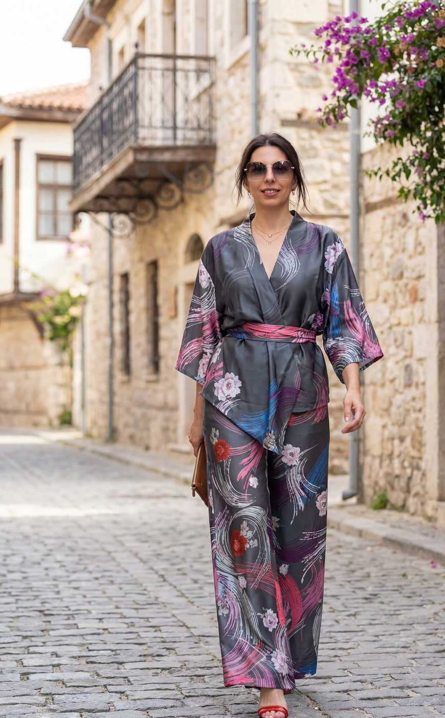 Wide-leg satin trousers