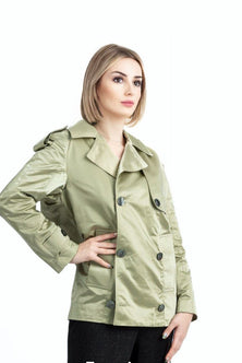 Raincoat with a short-length in Green satin