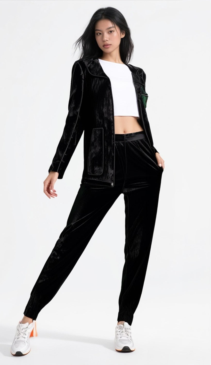 Sports pants in black velvet