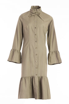 Shirt dress with a ruffle in green linen