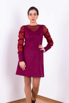 Dress in violet with curly sleeves in dark red chiffon